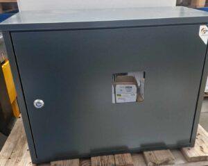 Weba Gázóraszekrény lemez 575x450x230 mm sik tetős antracit (25-0575-04)